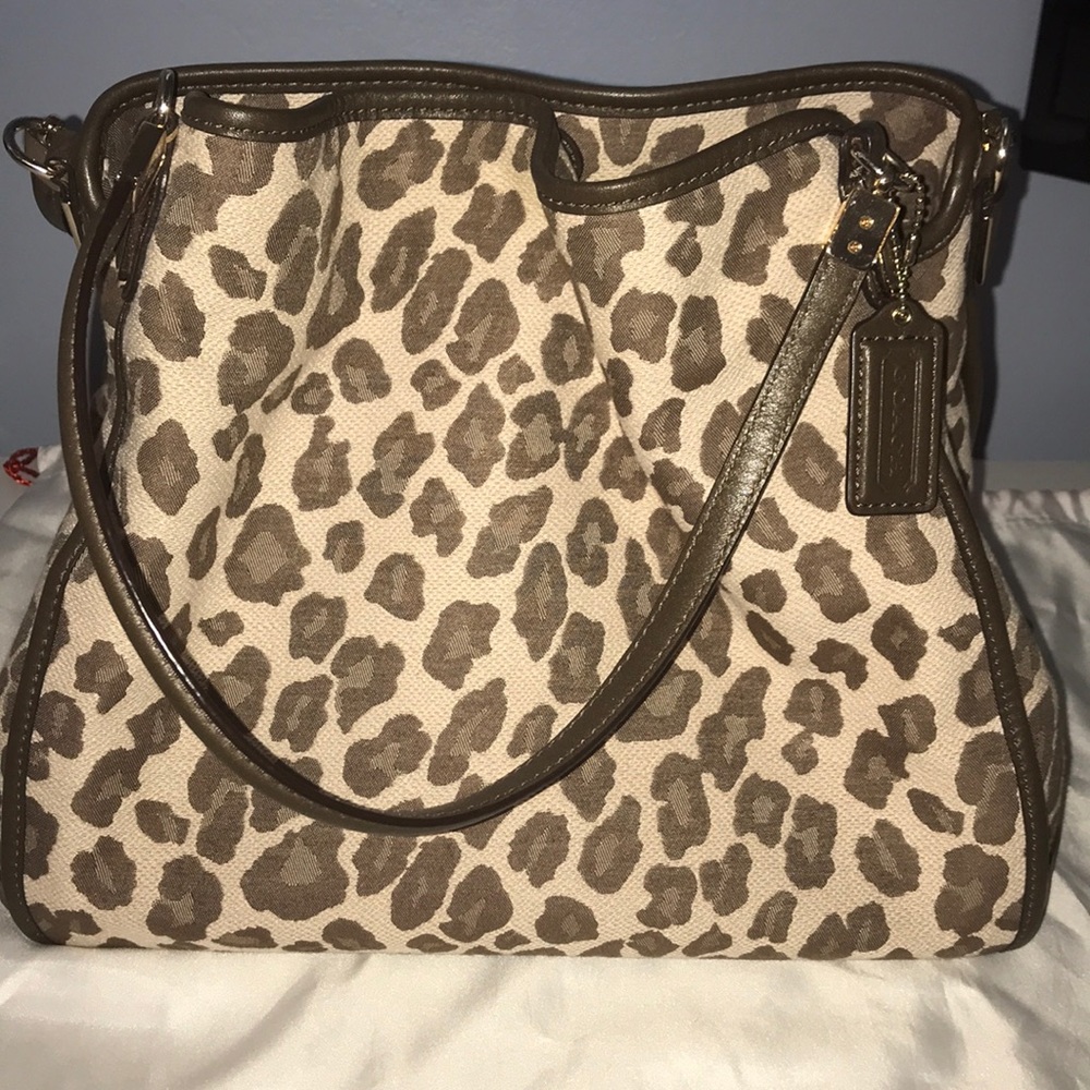 Coach shoulder bag